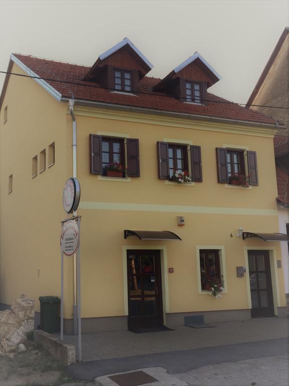 Apartments Petra Szluin Kültér fotó