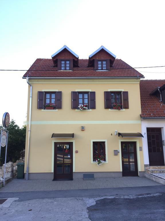 Apartments Petra Szluin Kültér fotó
